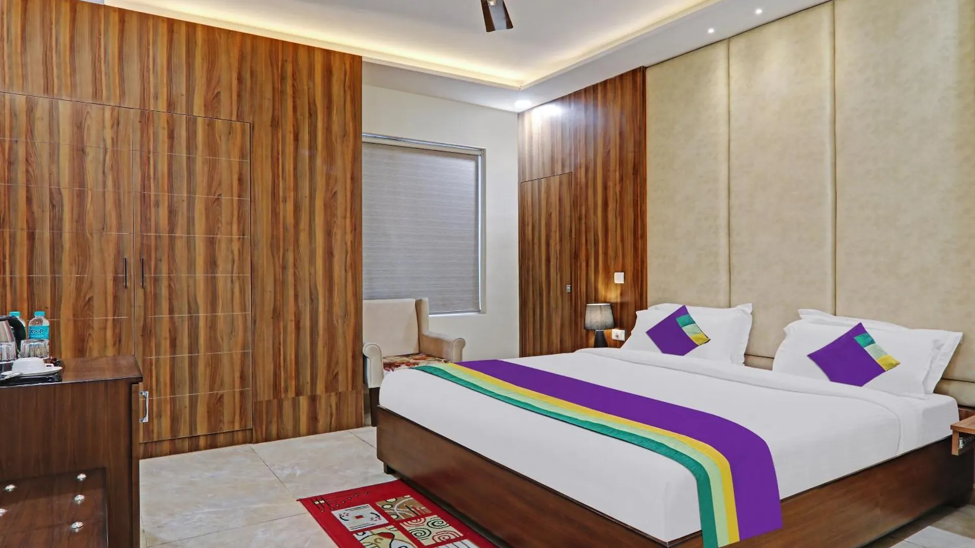 Hotel Golden Palace Agra  Agra (Uttar Pradesh)