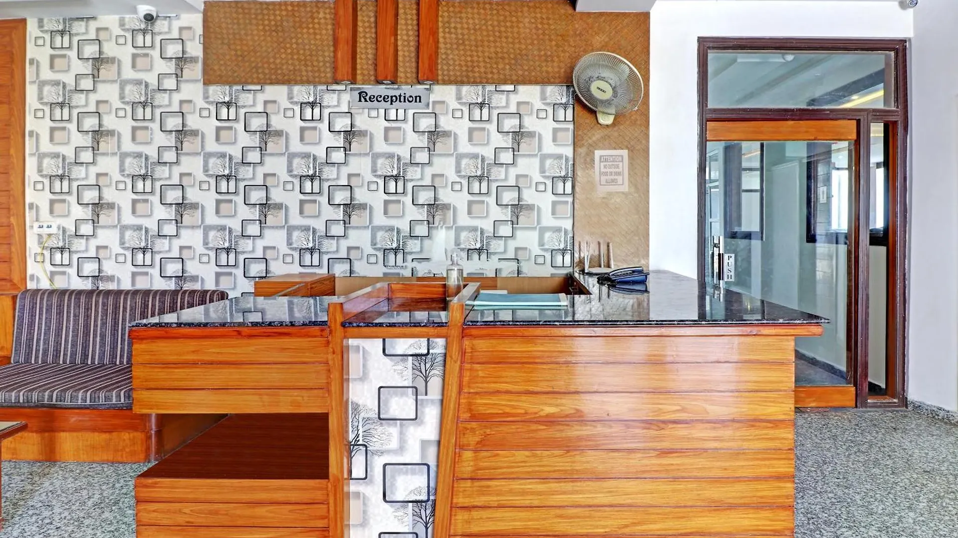 ***  Hotel Golden Palace Agra  Indie